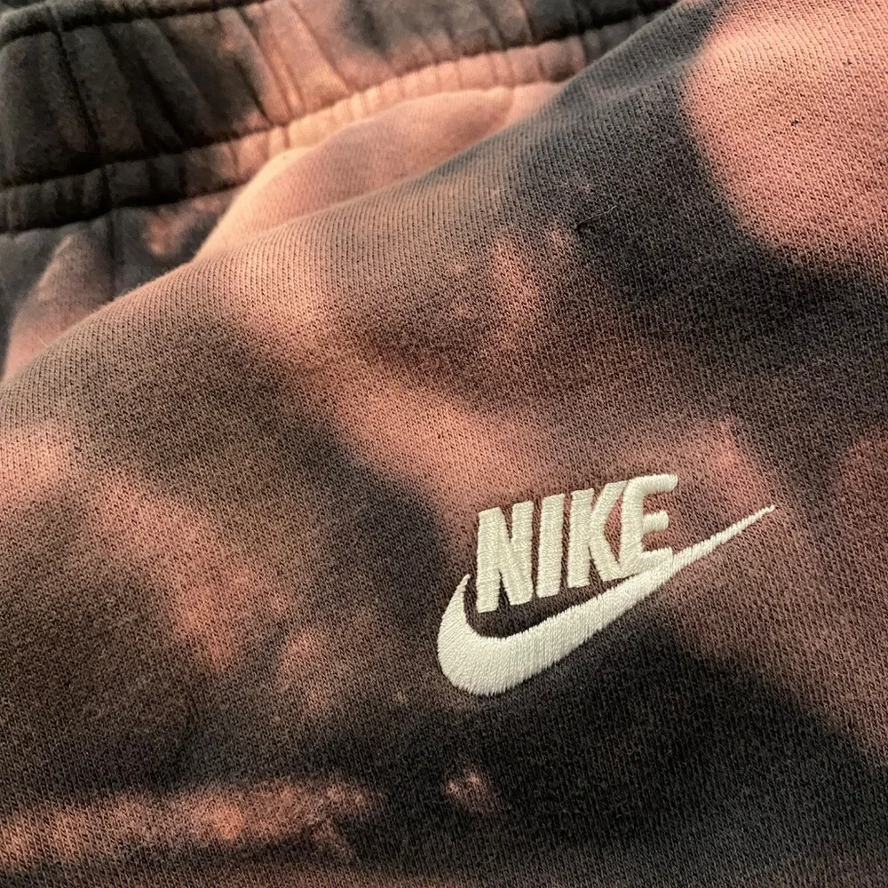 💫 Nike REMXD CUSTOM - Mens Sportswear Club Fleece Sweatpants - S 💫 - Picture 3 of 5